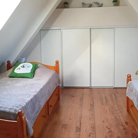 בית נופש Le Pressoir Cresseveuille